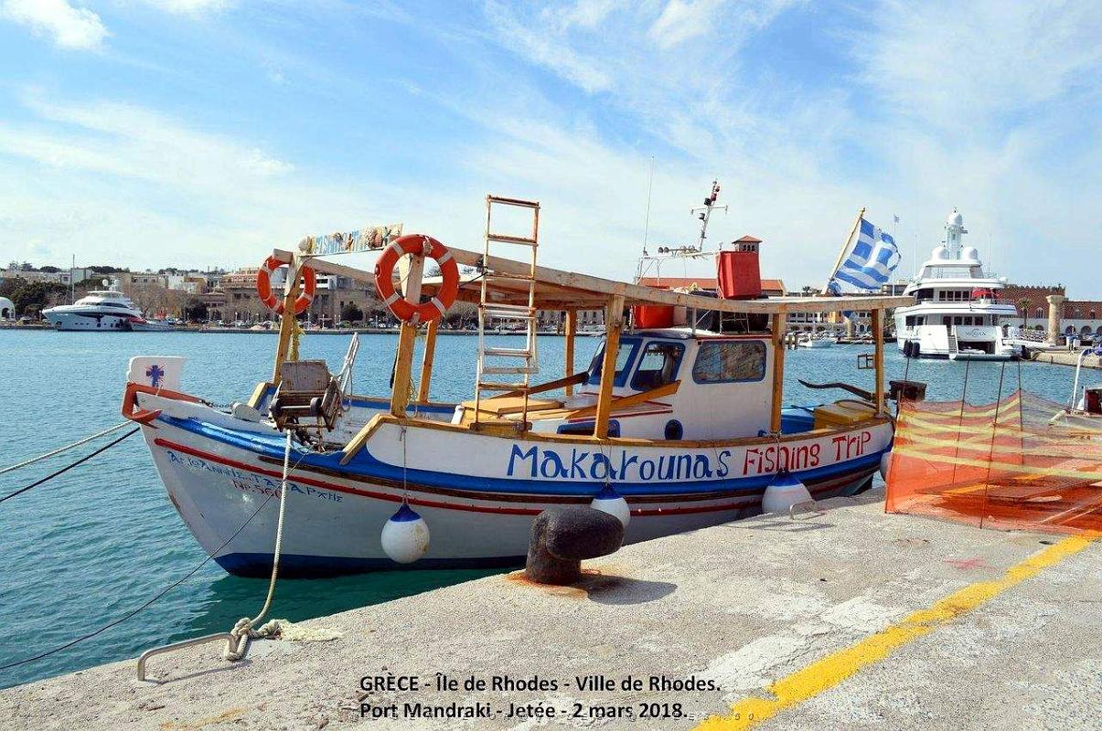 082- Rhodes ville et port d'honneur.JPG